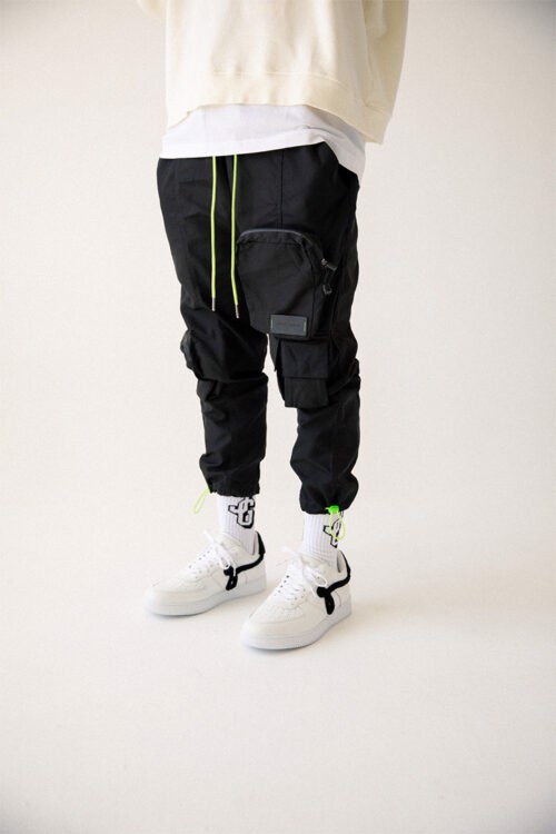 doi-giay-cua-john-geiger-ve-gf-01-bi-khieu-nai-vi-pham-nhan-hieu