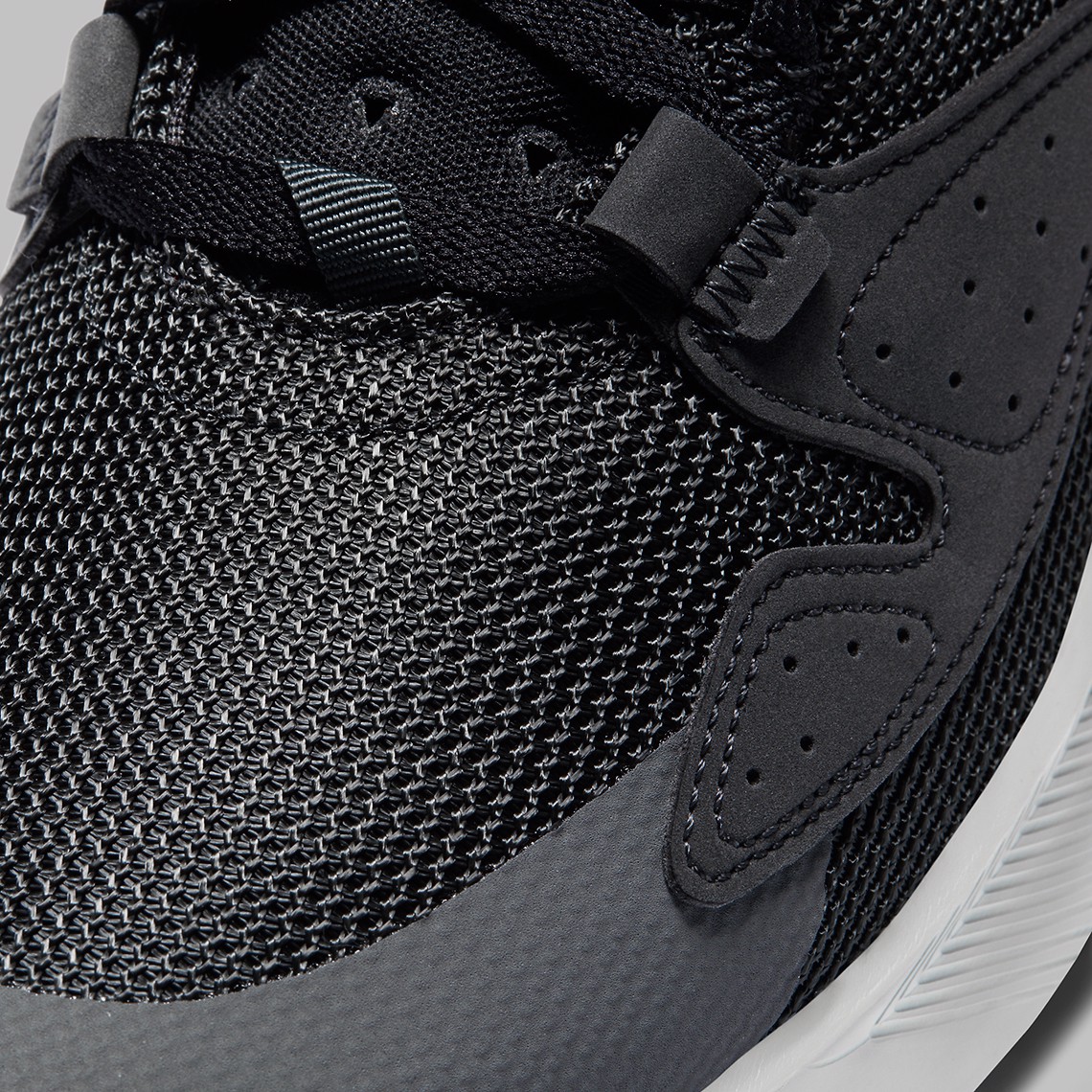 jordan-air-cadence-tro-lai-trong-phoi-mau-dark-smoke-grey-lieu-co-the-lat-nguoc-the-co