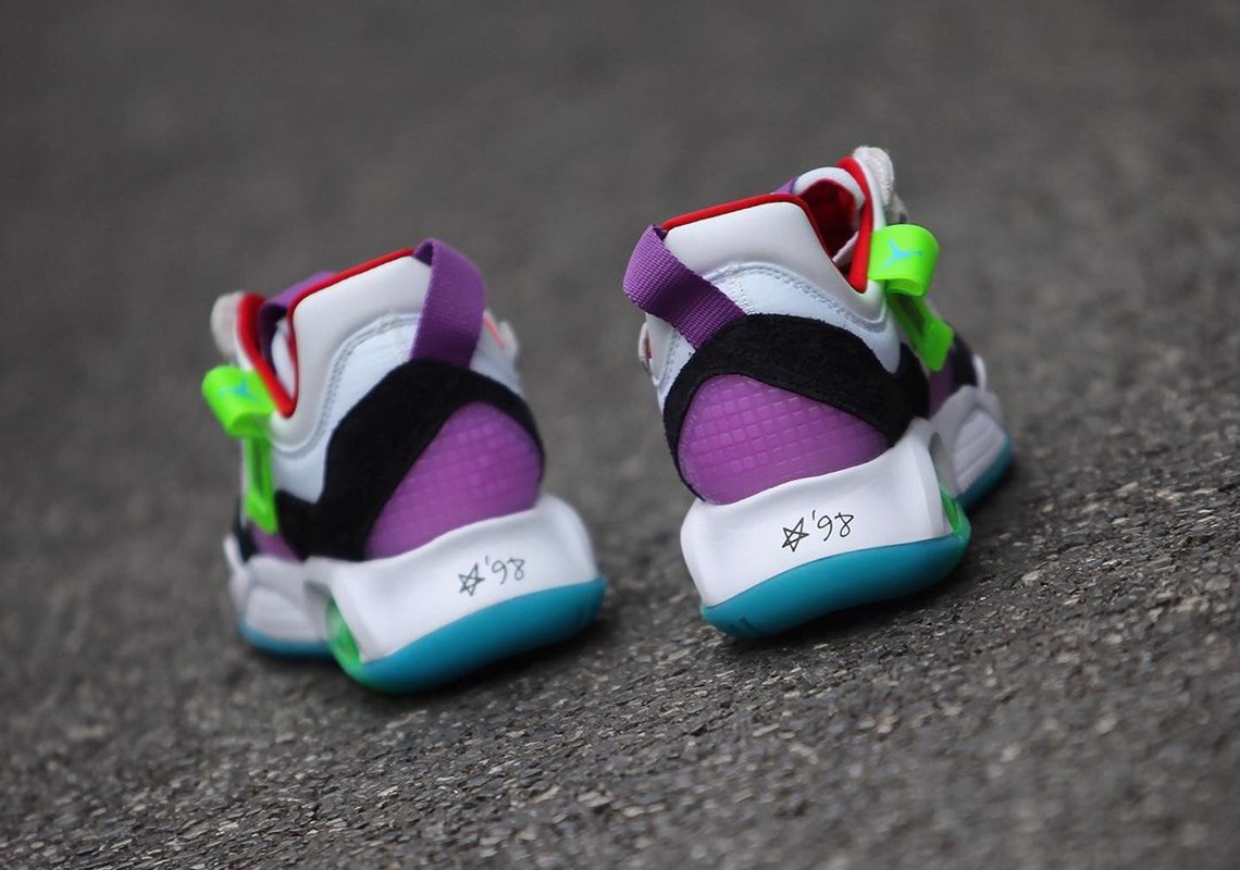 jordan-ma2-ton-vinh-quyen-luc-cua-nguoi-phu-nu-voi-ve-ngoai-da-mau-sac