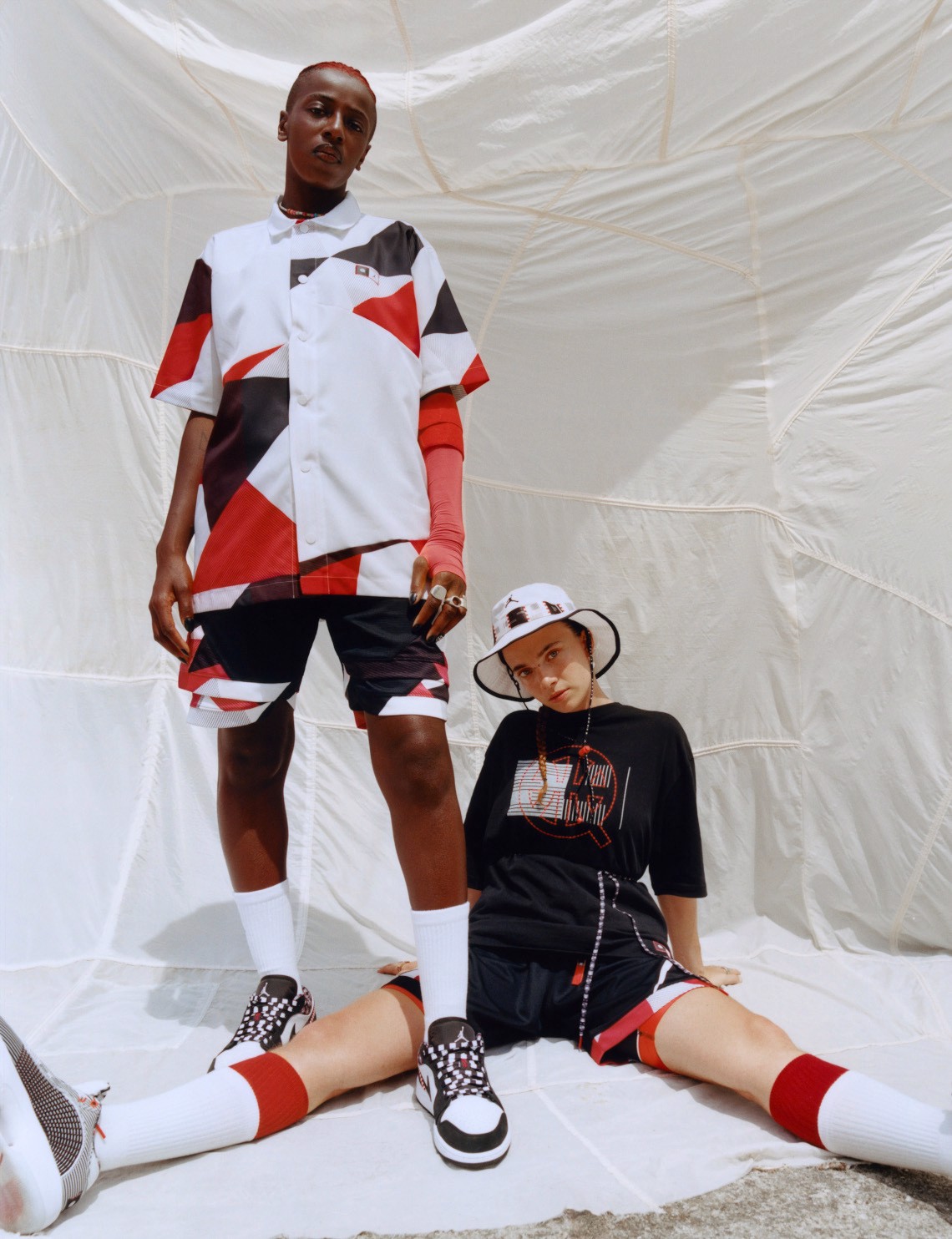 jordan-quai-54-2021-su-pha-tron-doc-dao-hoa-tiet-tay-phi-hien-dai-voi-net-tinh-te-cua-paris