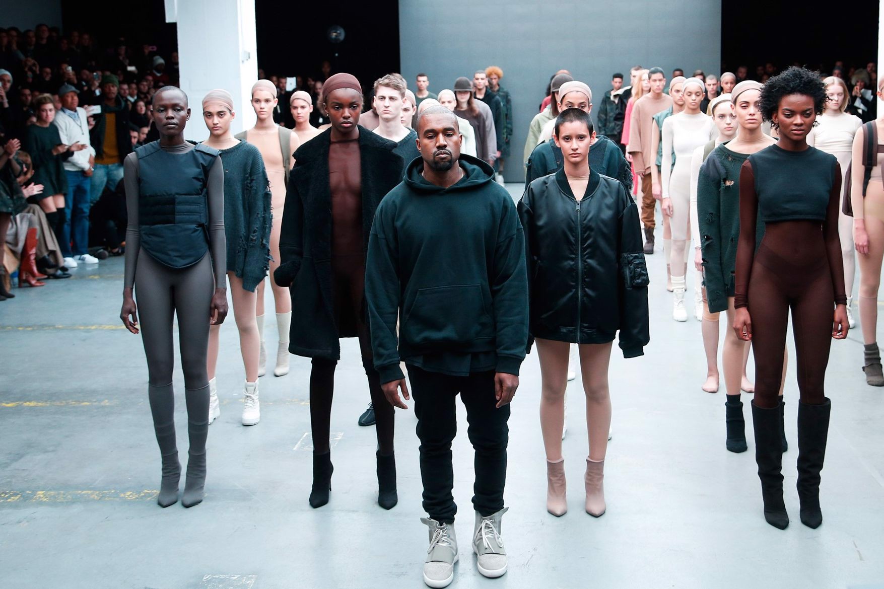 Adidas đã được những gì khi bắt tay với Kanye West Hinh anh 3: Adidas da duoc nhung gi khi bat tay voi Kanye West