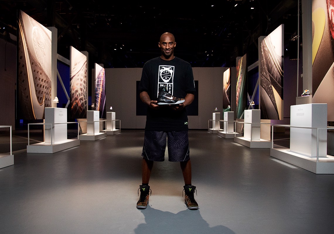 tron-mot-nam-ngay-mat-cua-huyen-thoai-bong-ro-kobe-bryant-26-1-2020-26-1-2021