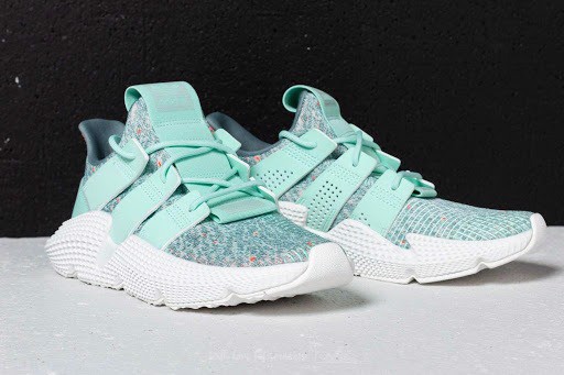 Đôi giày Adidas Prophere đã trở thành tâm điểm chú ý của giới trẻ như thế nào? Hinh anh 4: Doi giay Adidas Prophere da tro thanh tam diem chu y cua gioi tre nhu the nao?