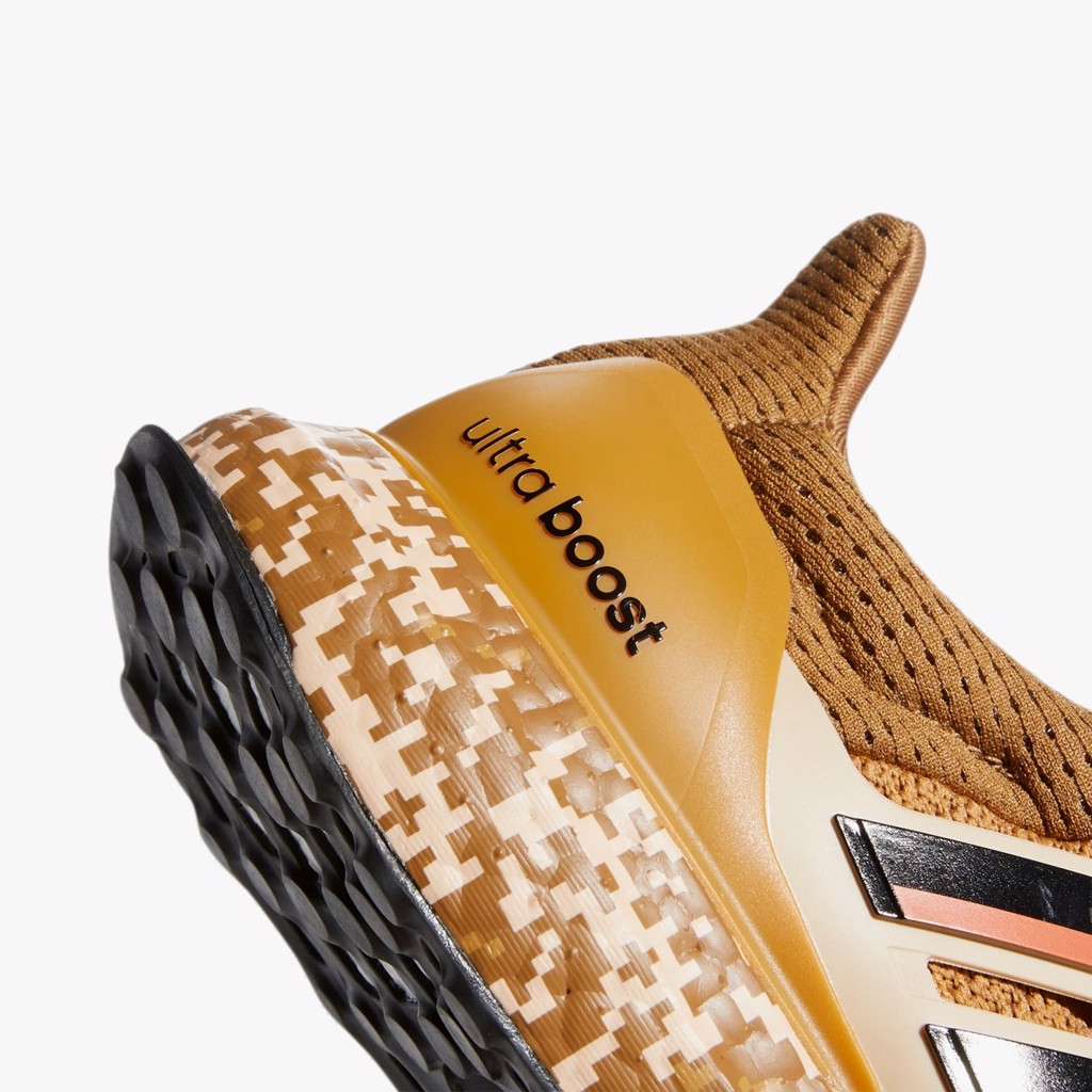 adidas UltraBOOST DNA ra mắt Dashing Digital Camo Midsoles