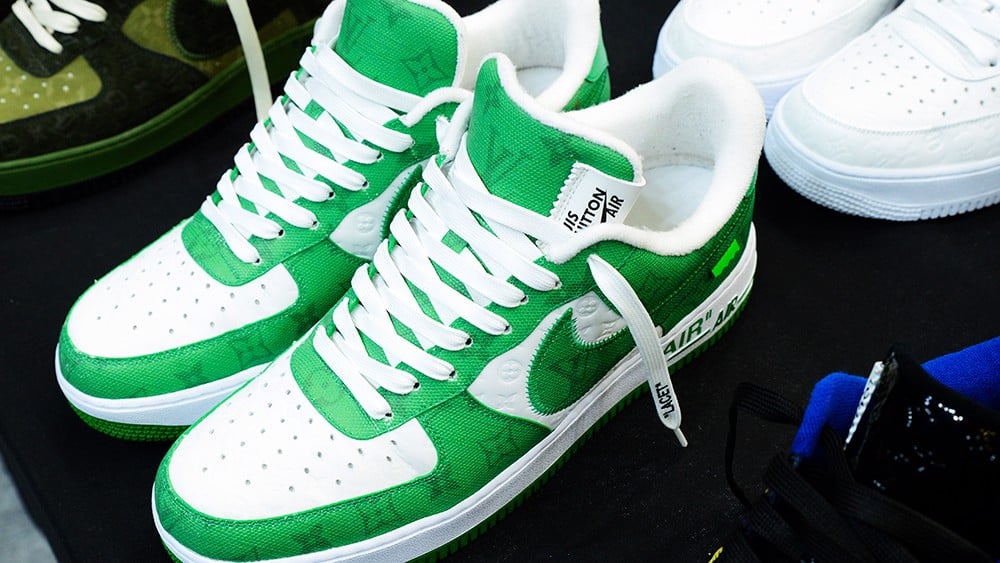 Hinh anh 2: Virgil Abloh va man ra mat cua Louis Vuitton x Nike Air Force 1s