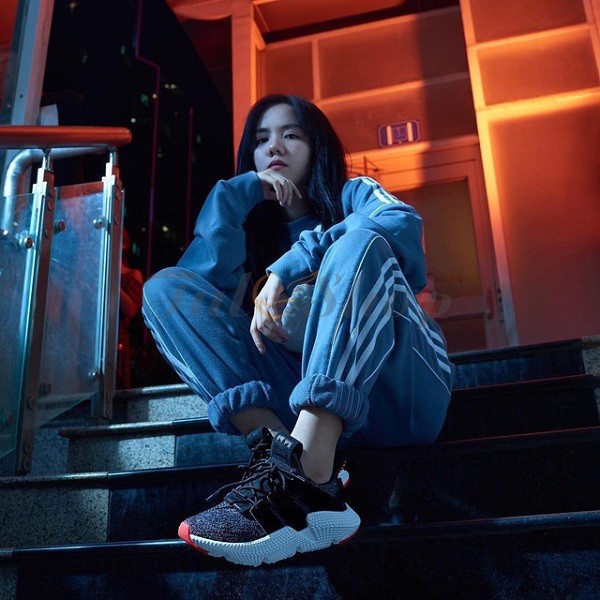 Hinh anh 1: Cac buoc de lua chon size cho mot doi giay Adidas Prophere vua van