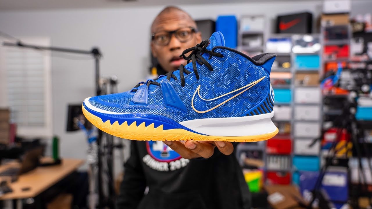 10-dieu-can-luu-y-khi-mua-nike-kyrie-7