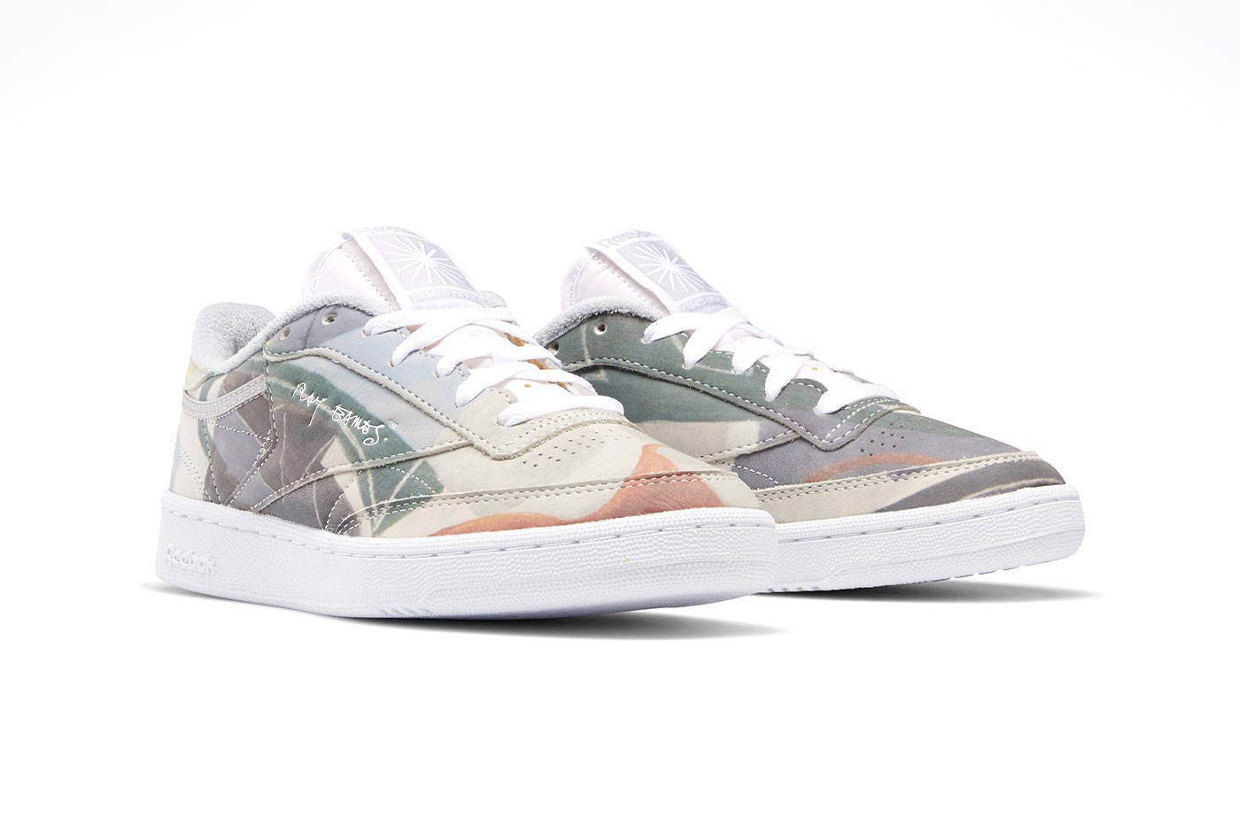 eames-va-reebok-tai-hop-tac-trong-bo-suu-tap-composition-dot-pattern