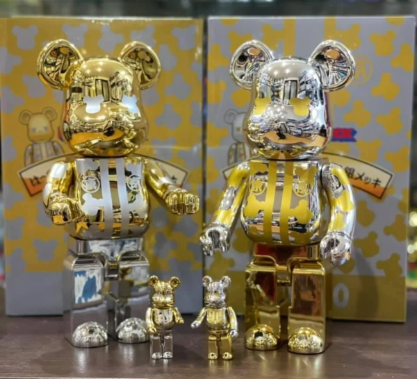 Mô Hình Bearbrick Happy Tokyo Gold & Silver Chrome 100% & 400% - Ảnh 2
