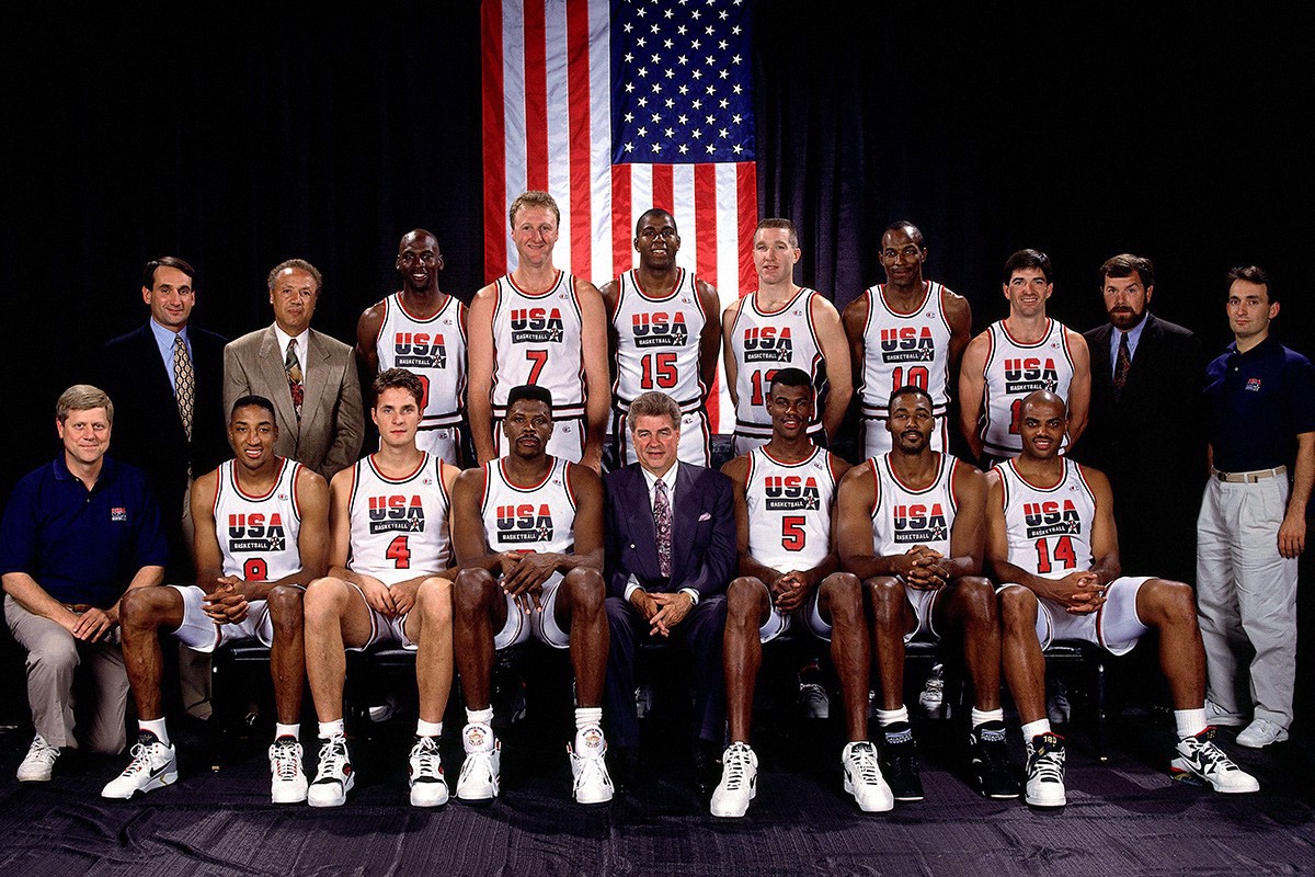 nhung-bo-quan-ao-doc-la-nhat-tai-cac-ki-the-van-hoi-olympic