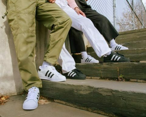 Triết lý bán hàng thành công của người sáng lập Adidas: “Bất cứ ai cũng đều là khách hàng của tôi” Hinh anh 4: Triet ly ban hang thanh cong cua nguoi sang lap Adidas: “Bat cu ai cung deu la khach hang cua toi”