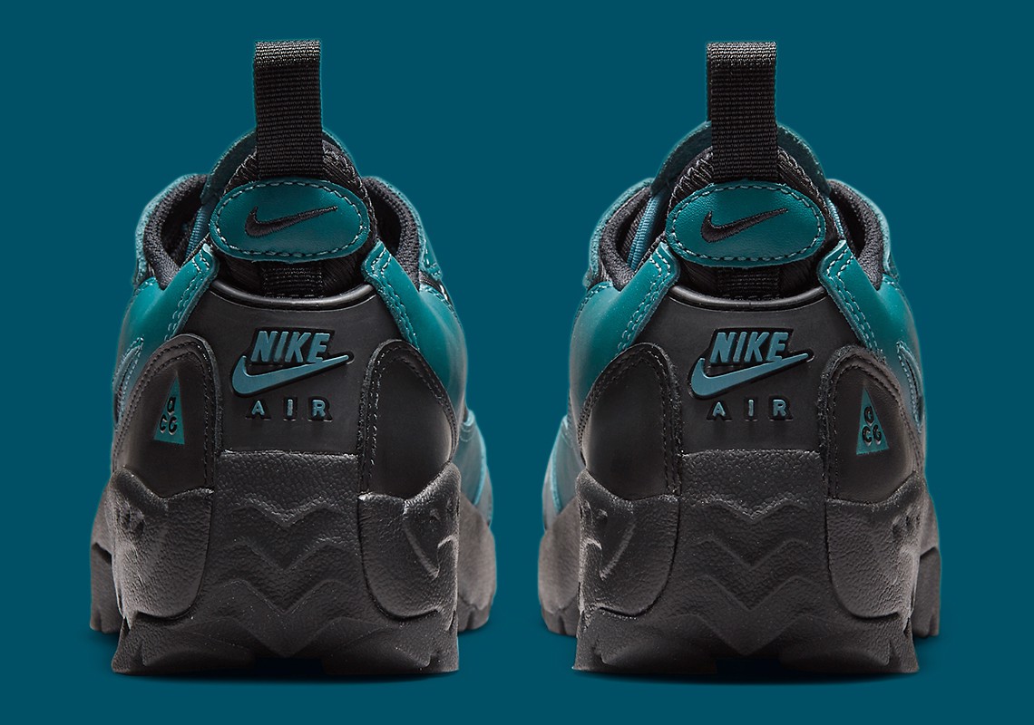 Phiên bản Nike ACG Air Mada được dùng bằng chất liệu da màu Teal