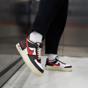 Giay Nike Air Force 1 Shadow 'Black University Red' DR7883-102