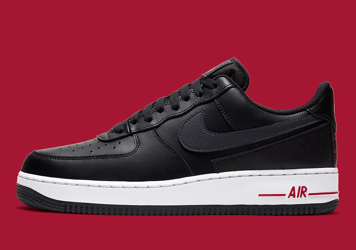nike-air-force-1-tro-lai-voi-phien-ban-technical-stitch-hoan-toan-moi