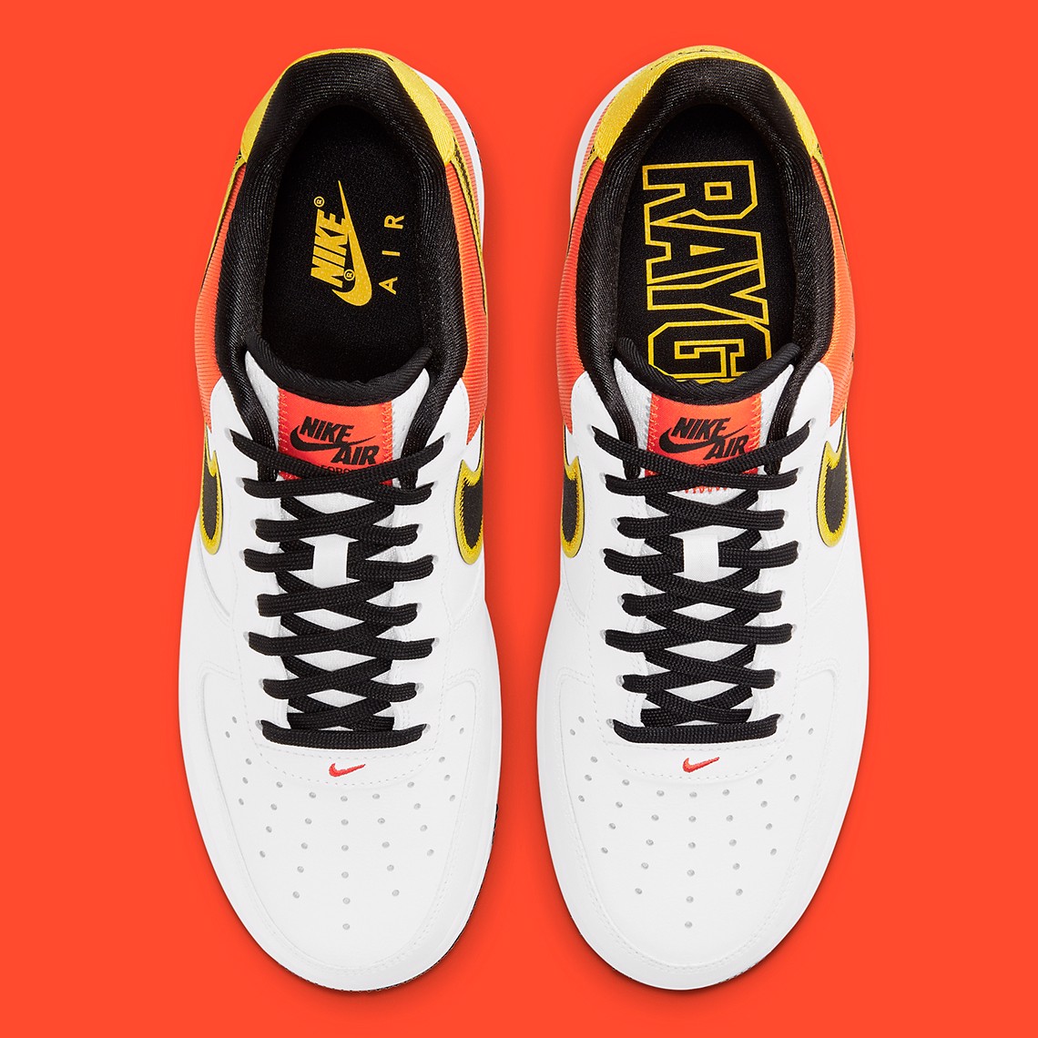 nike-air-force-1-low-quay-tro-lai-voi-phien-ban-roswell-rayguns