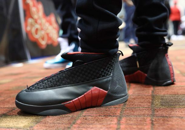 top-nhung-doi-giay-co-thiet-ke-xau-la-dang-chu-y-nhat