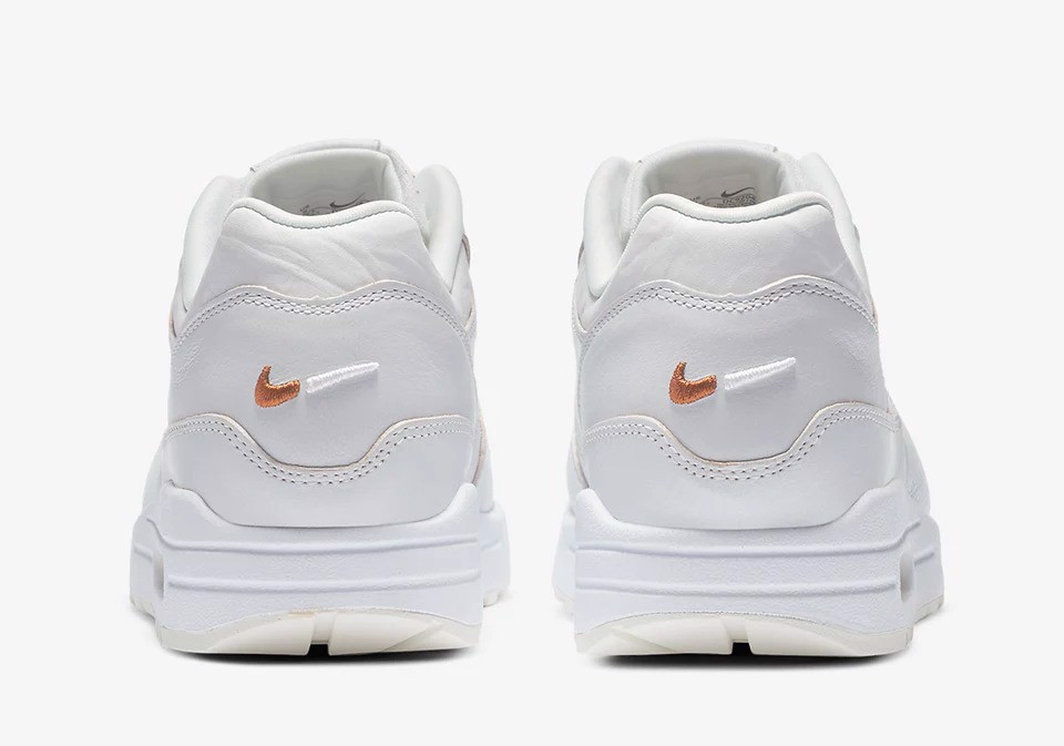 Air Max 1 xuất hiện với phần upper Wear-Away