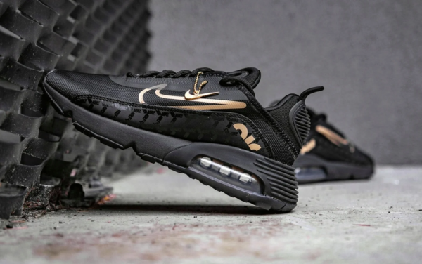 Giày Nike Air Max 2090 'Black Metalic Gold' DC4120-001 - Ảnh 2