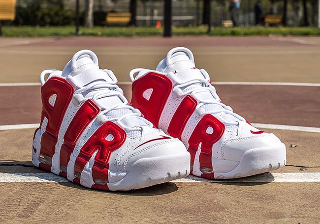 nhung-mau-giay-nike-uptempo-khong-bao-gio-loi-mot