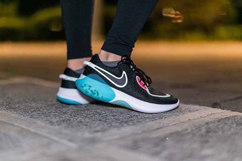 danh-gia-chi-tiet-nike-joyride-dual-run---cong-nghe-de-tuyet-voi