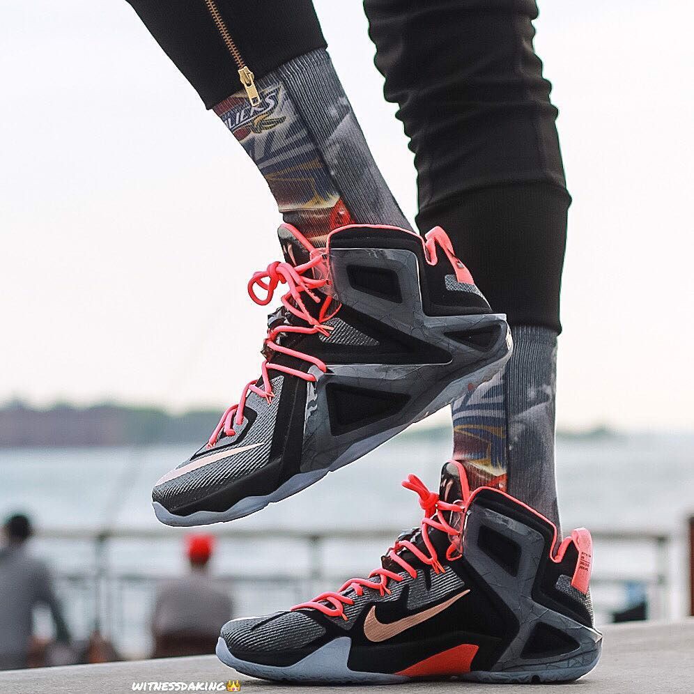 nhung-dieu-chua-ke-ve-giay-bong-ro-lebron-james