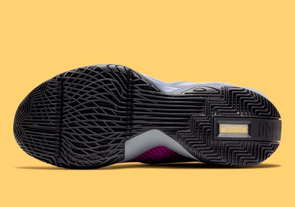 Nike LeBron Soldier 14 "Lakers" phiên bản Alternate Purple/Gold Hinh anh 5: Nike LeBron Soldier 14 "Lakers" phien ban Alternate Purple/Gold