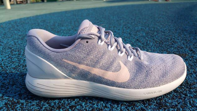 review-giay:-nike-lunar-glide-9-co-nen-mua-khong?
