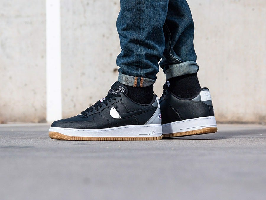 top-nhung-doi-sneakers-den-dep-nhat-cua-nike-hien-nay