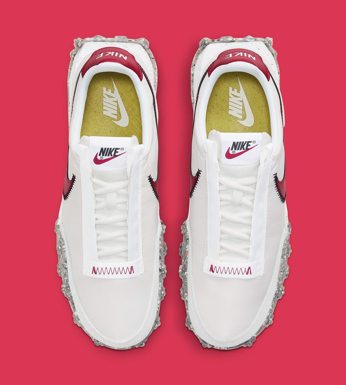 bao-ve-moi-truong-cung-nike-voi-thiet-ke-nike-waffle-racer-crater-smoke-grey-and-gym-red-moi-nhat