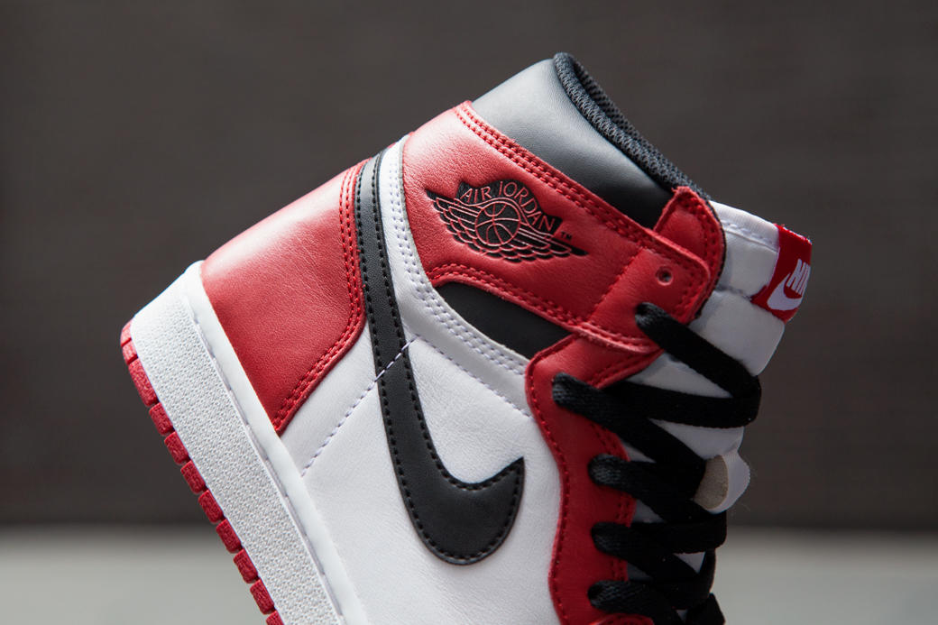 dang-sau-mot-thiet-ke-huyen-thoai-air-jordan-1