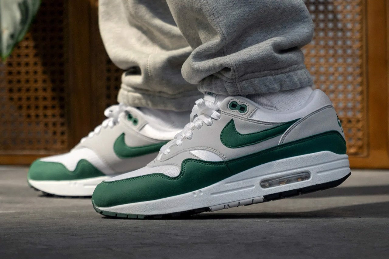 suc-hut-khong-the-thay-the-cua-nhung-doi-sneaker-kinh-dien