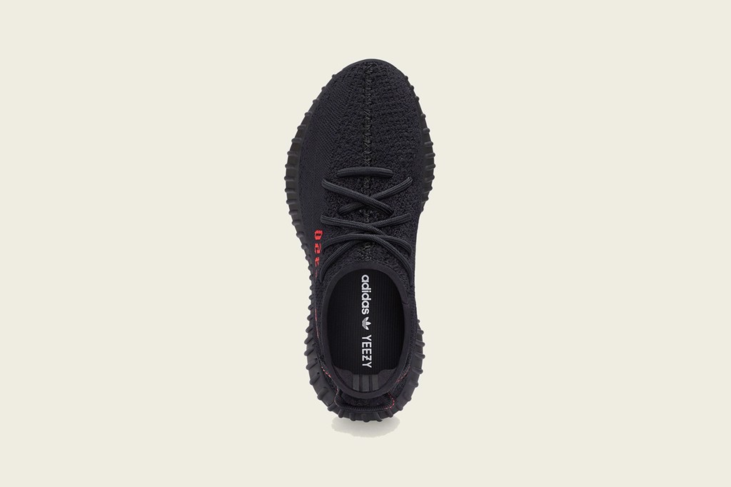 Adidas Yeezy Boost 350 V2 “Black/Red” sẽ được phát hành trở lại trong tháng tới