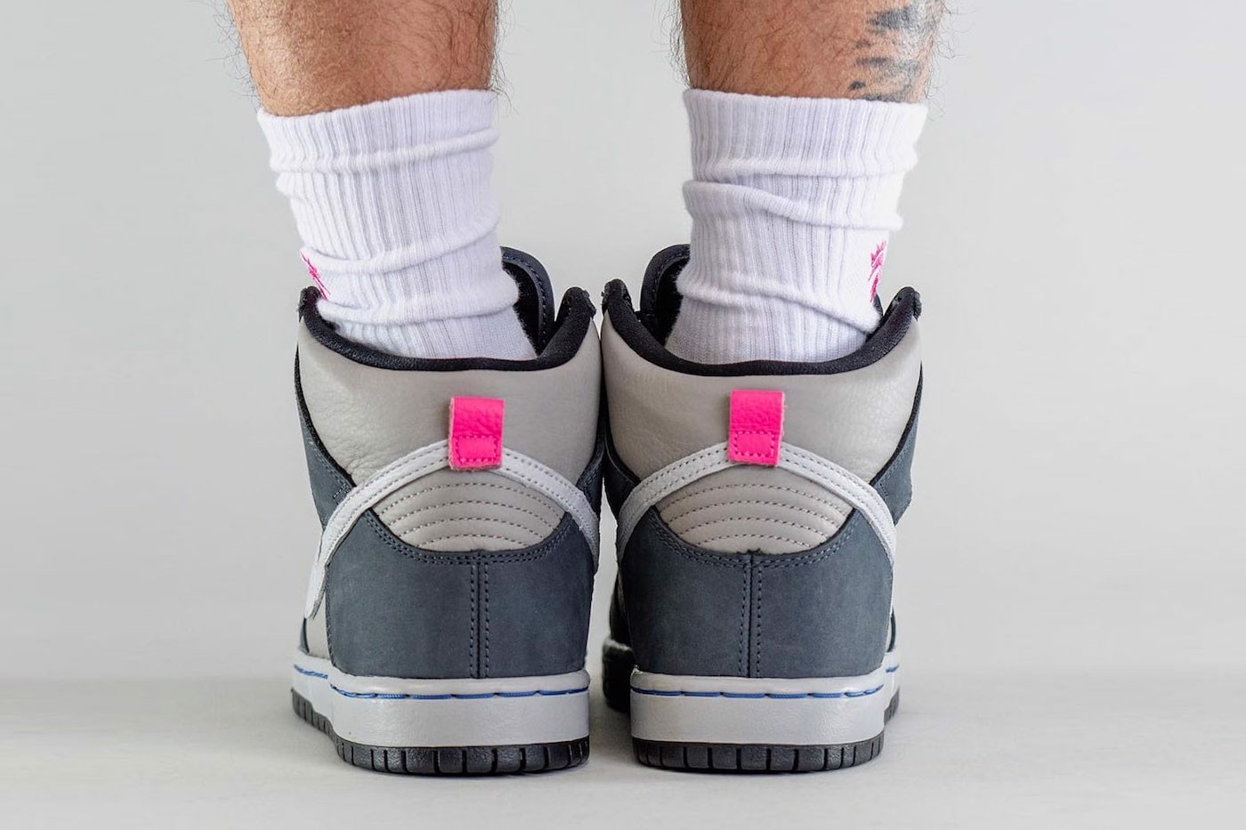 hinh-anh-chinh-thuc-cua-phien-ban-nike-sb-dunk-high-“medium-gray”