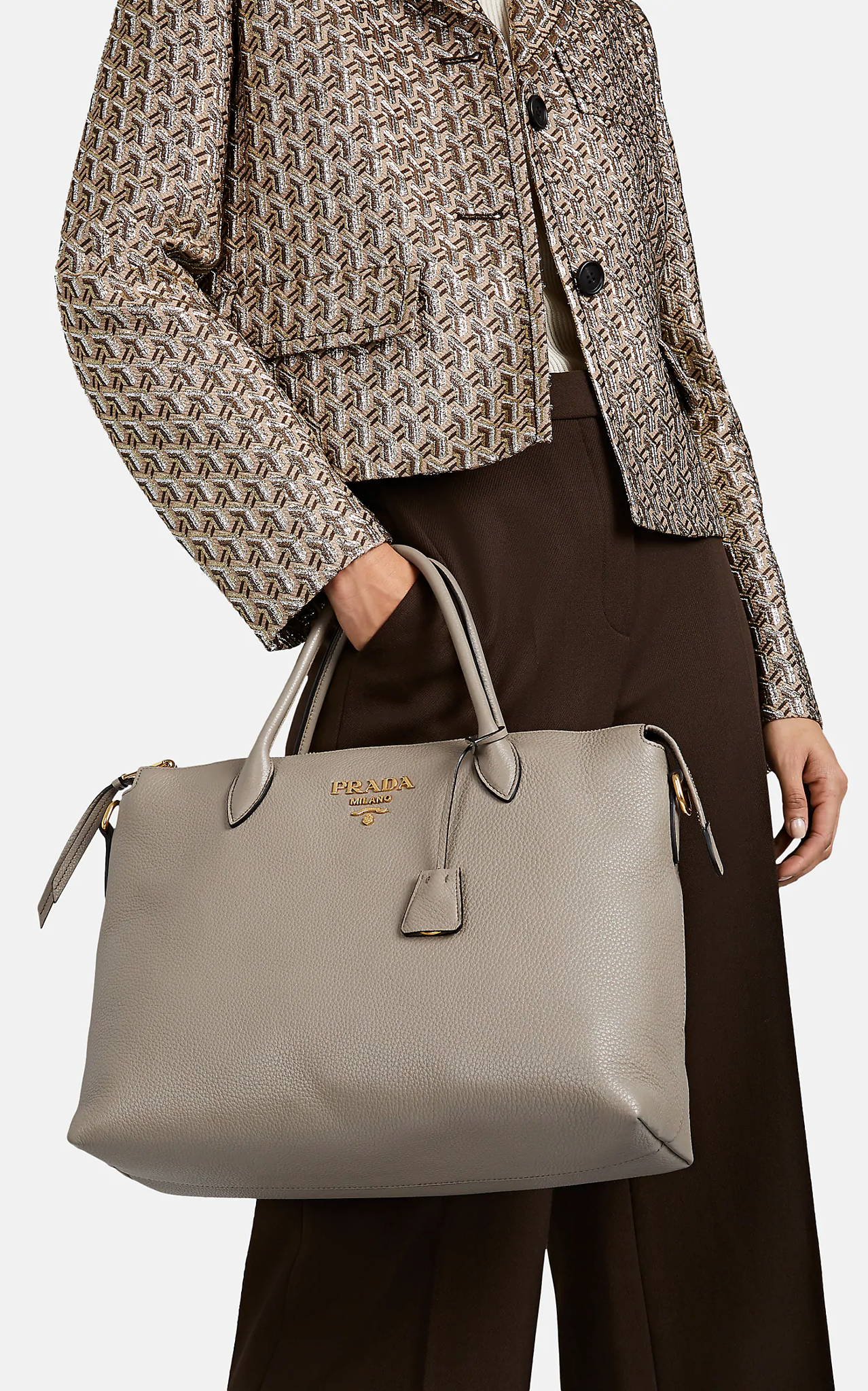 Hinh anh 5: Nhung chiec tui Tote den tu Prada ma ban nen so huu