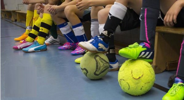 adidas-va-puma-cuoc-chien-ngam-giua-hai-ong-lon-khong-phai-ai-cung-biet