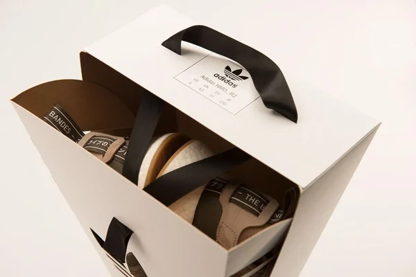 logo-adidas-va-y-nghia-qua-tung-thoi-ky-phat-trien