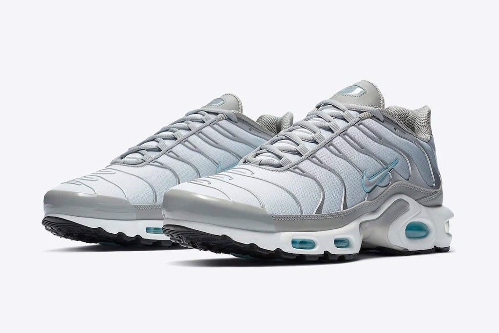 quai-vat-thep-‘glacier-ice’-nike-air-max-plus