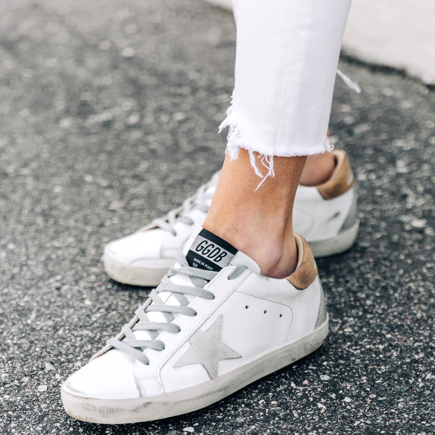 tai-sao-nhung-doi-sneaker-cu-ky-cua-golden-goose-lai-duoc-ua-chuong