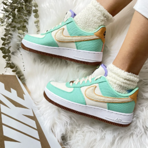 Alternative view of Giày Nike Wmns Air Force 1 '07 LX 'Happy Pineapple' CZ0268-300