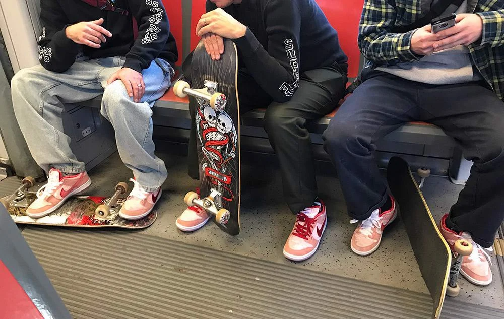 nike-sb-dunk-doi-giay-sneaker-bieu-tuong-di-len-tu-nhung-su-kho-khan