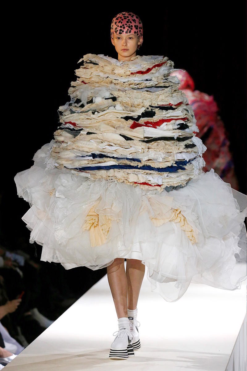 phien-ban-nike-cortez-ki-di-bac-nhat-tung-ra-mat-mot-su-hop-tac-voi-comme-des-garcons