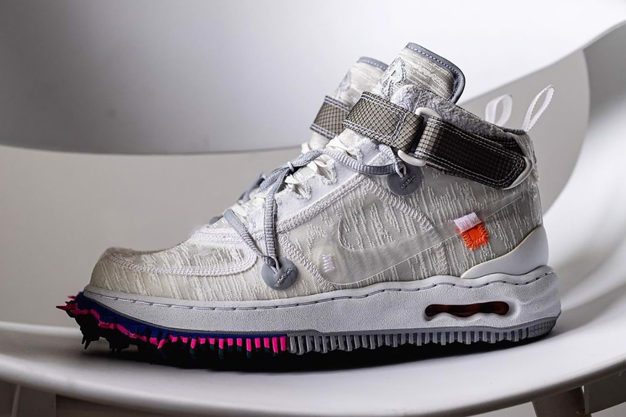Những hình ảnh mới nhất về phiên bản Off White x Nike Air Force 1 Mid Hinh anh 3: Nhung hinh anh moi nhat ve phien ban Off White x Nike Air Force 1 Mid