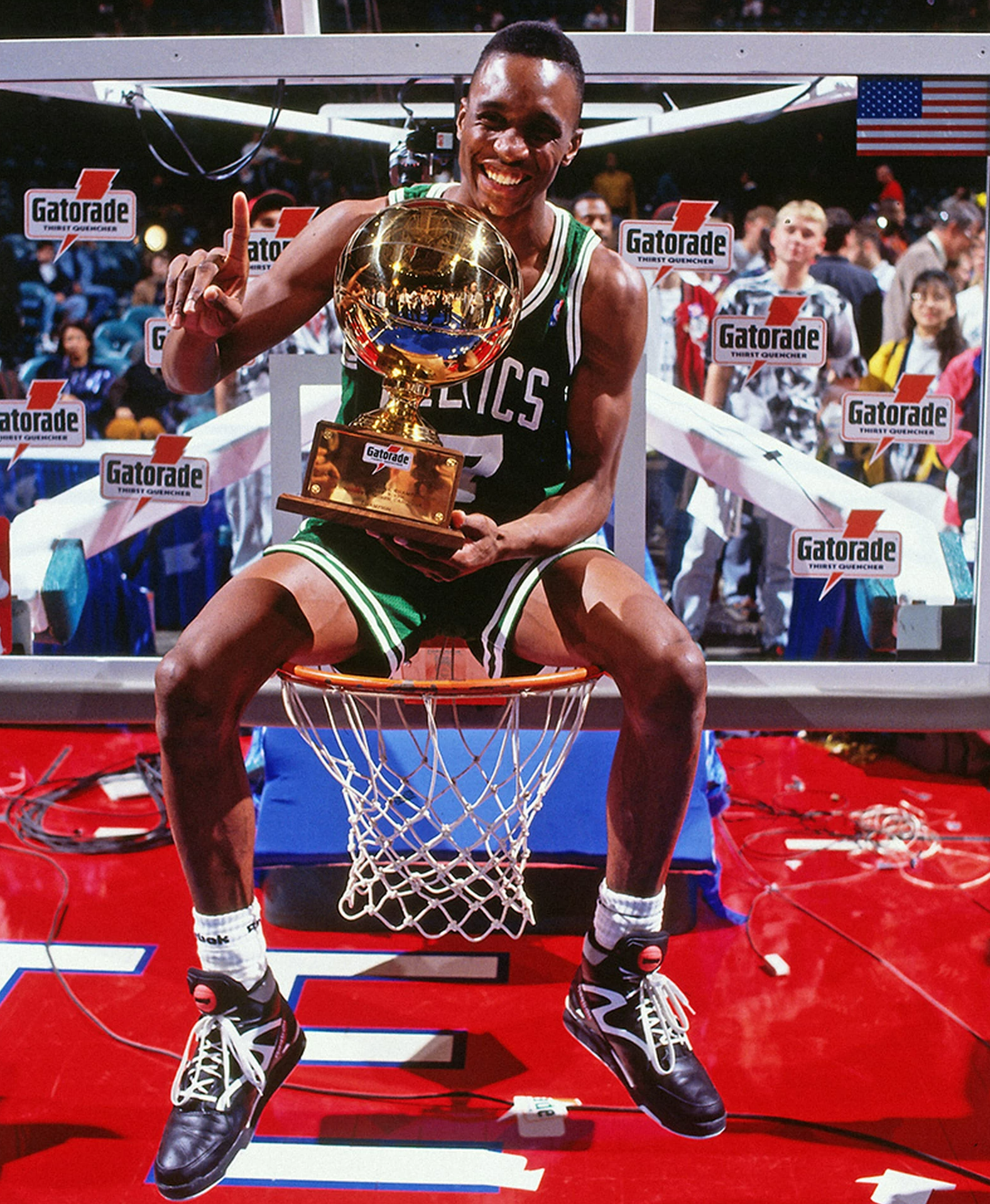 Khoảnh khắc Reebok Pump trở thành huyền thoại Hinh anh 4: Khoanh khac Reebok Pump tro thanh huyen thoai