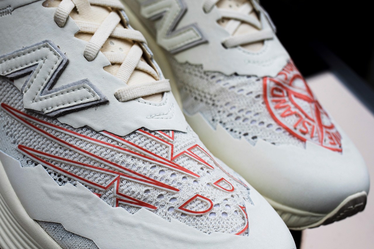 cai-nhin-can-canh-ve-doi-new-balance-tokyo-design-studio-rc-elite-si-cua-stone-island