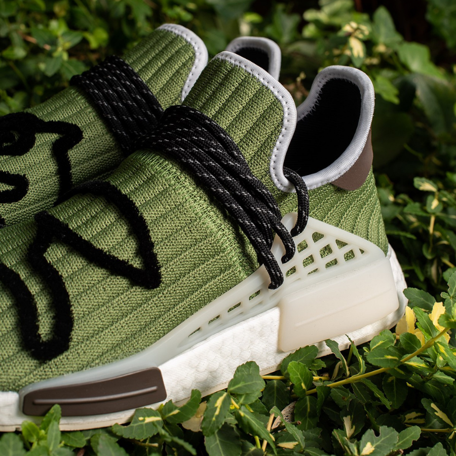 hinh-anh-chinh-thuc-cua-phien-ban-bbc-x-adidas-hu-nmd-running-dog-1