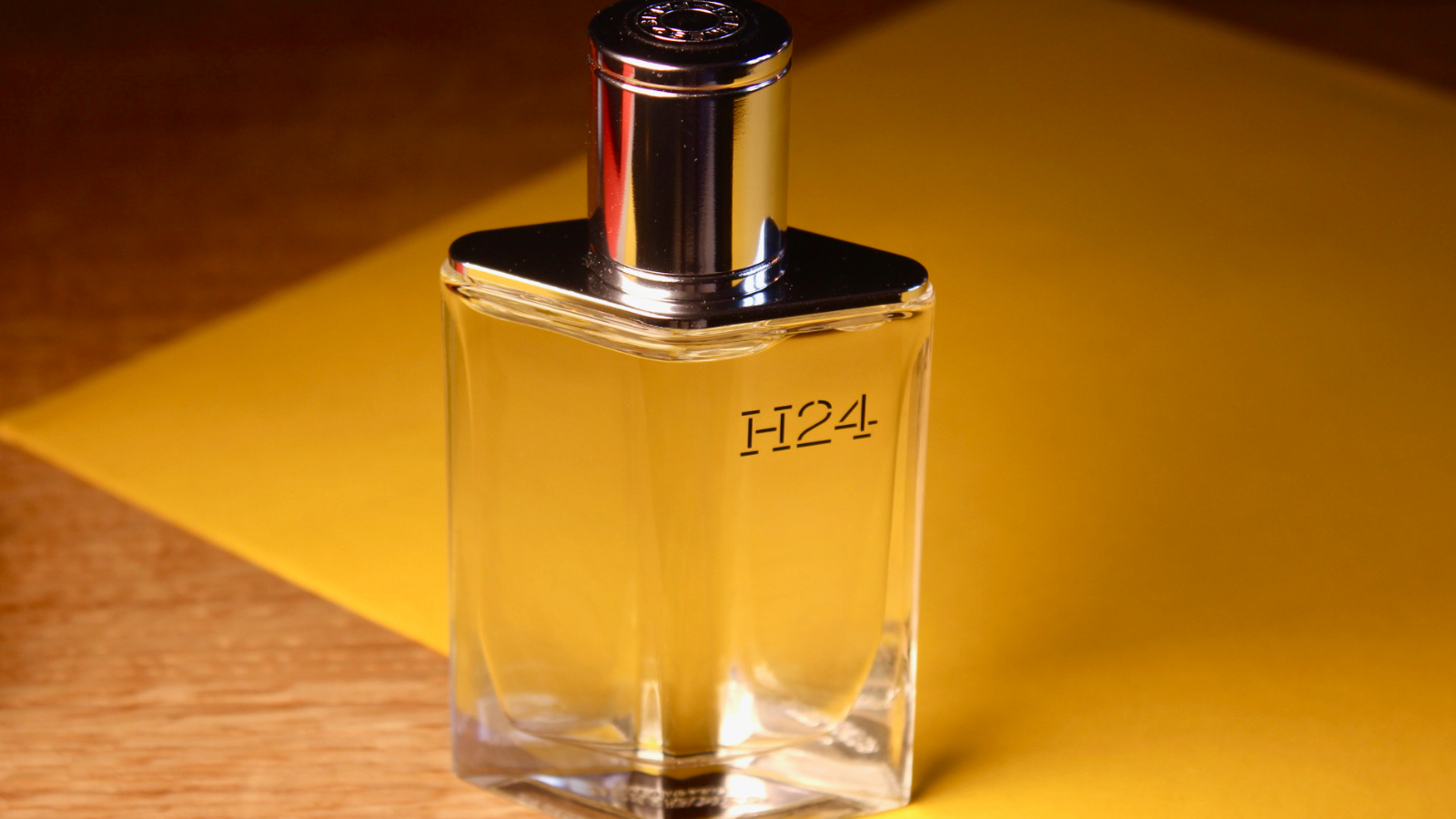 15 hương nước hoa lý tưởng cho mùa thu 2022 (Phần 2) Hinh anh 7: 15 huong nuoc hoa ly tuong cho mua thu 2022 (Phan 2)