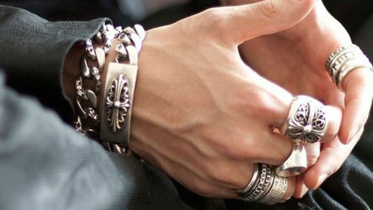 Chrome Hearts: Đế chế do gia đình điều hành (Phần 1) Hinh anh 2: Chrome Hearts: De che do gia dinh dieu hanh (Phan 1)