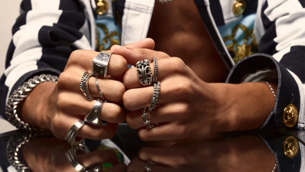 Chrome Hearts: Đế chế do gia đình điều hành (Phần 2) Hinh anh 13: Chrome Hearts: De che do gia dinh dieu hanh (Phan 2)