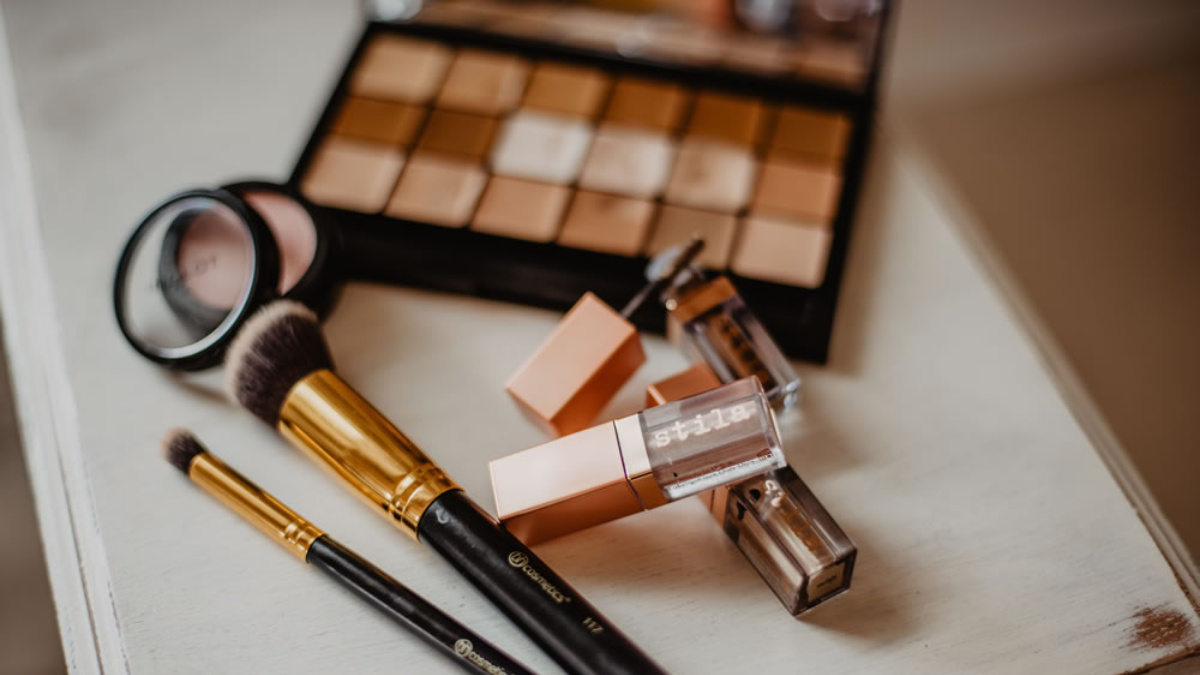 Kering đang phát triển Bottega Veneta và Balenciaga Beauty? Hinh anh 3: Kering dang phat trien Bottega Veneta va Balenciaga Beauty?
