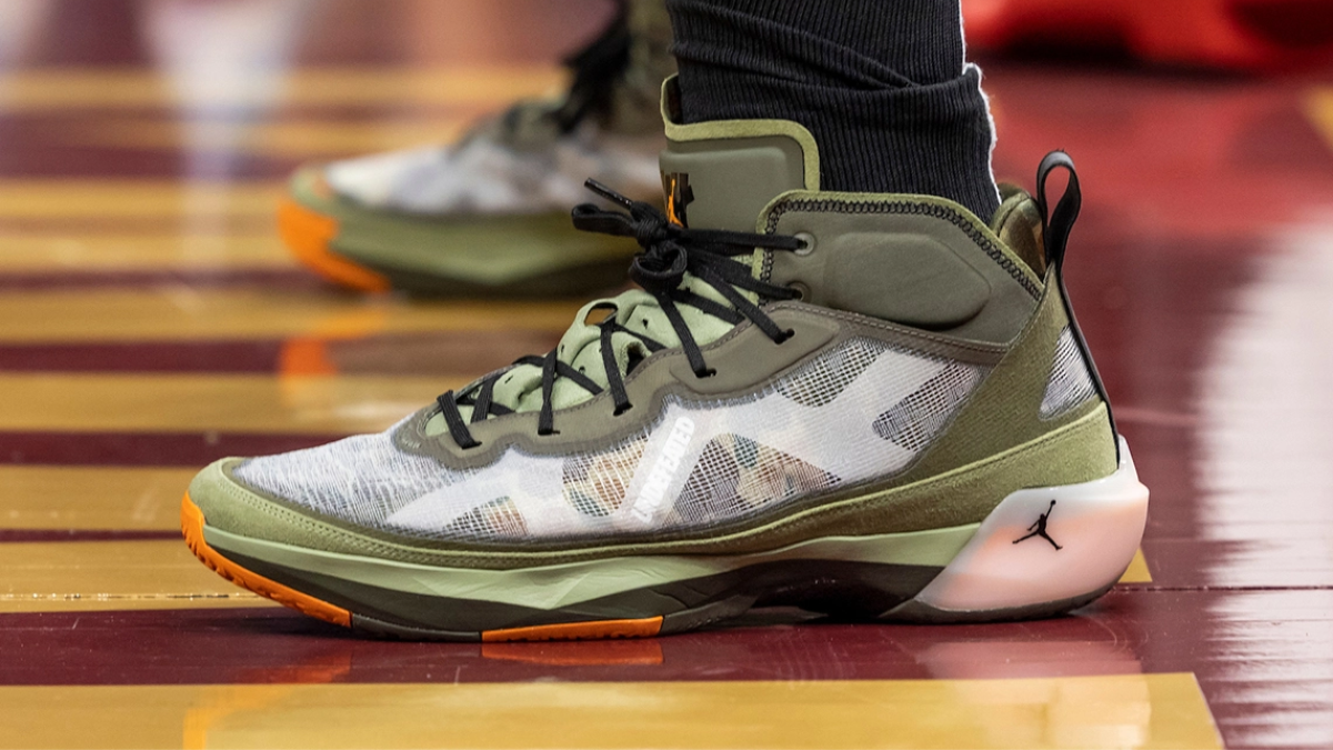 5 mẫu giày bóng rổ tốt nhất của Nike trong 2023 mà bạn không nên bỏ lỡ Hinh anh 3: 5 mau giay bong ro tot nhat cua Nike trong 2023 ma ban khong nen bo lo